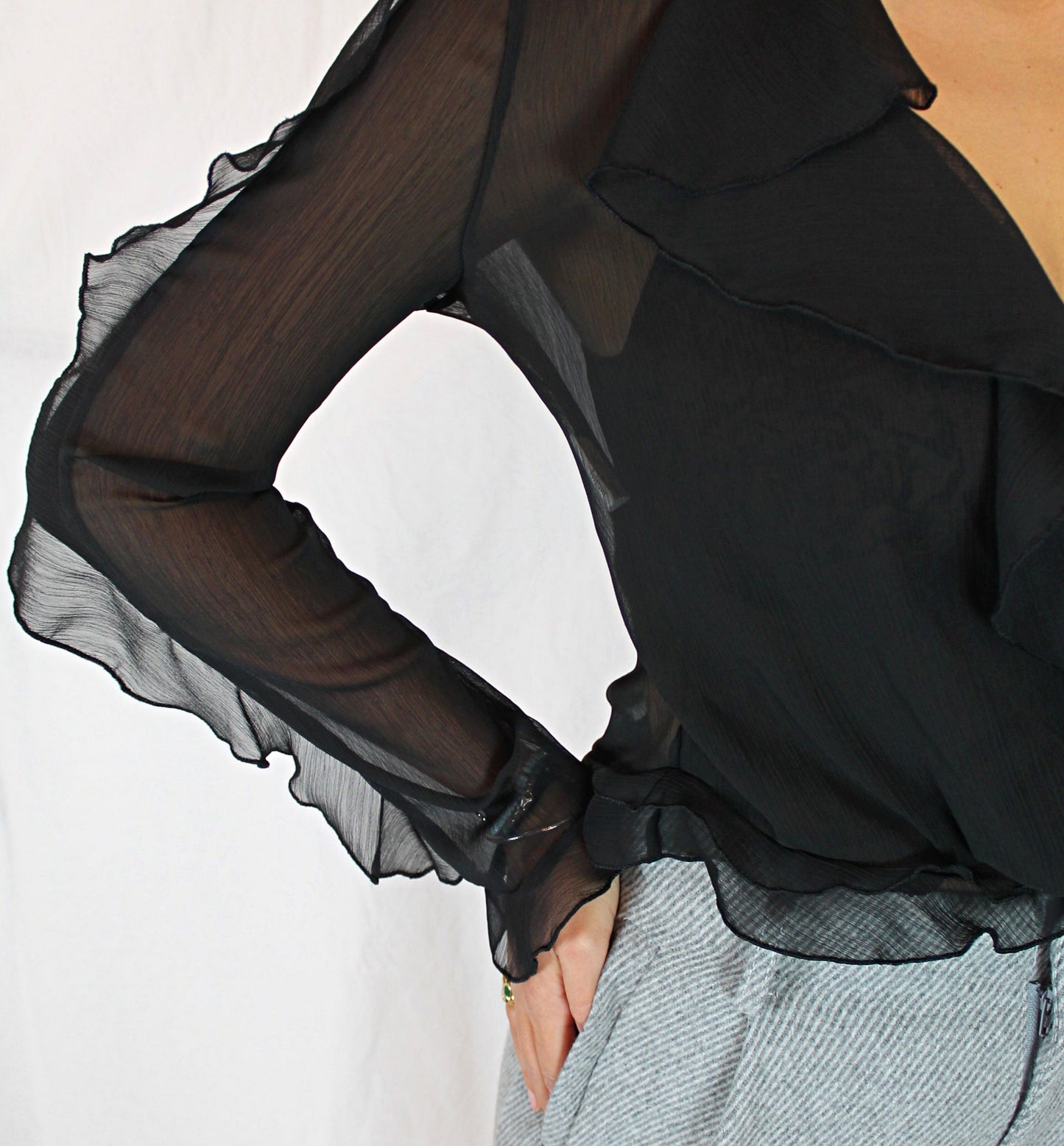 Camicia con ruches nera