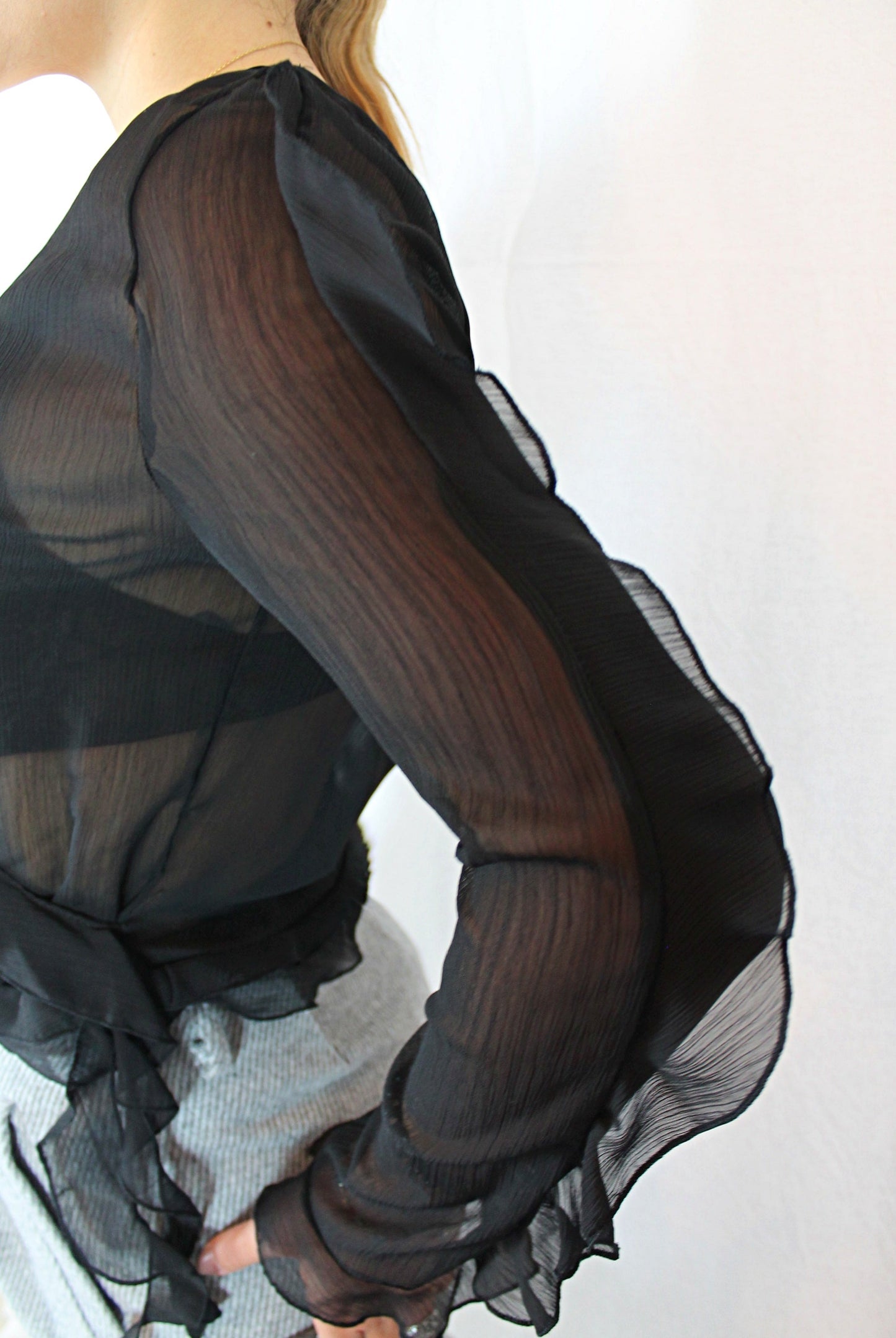 Camicia con ruches nera
